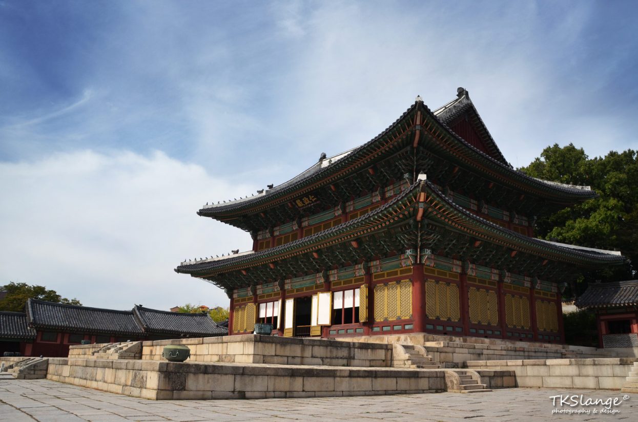 Injeongjeon, the impressive main hall at Changdeokgung Palace.